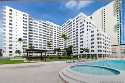 5005 Collins Ave #518, Miami Beach, FL 33140 - Photo 11