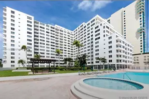 5005 Collins Ave, Miami Beach, FL 33140 - Photo 11