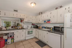 6768 SW 39th Ct, Davie, FL 33314 - Photo 11