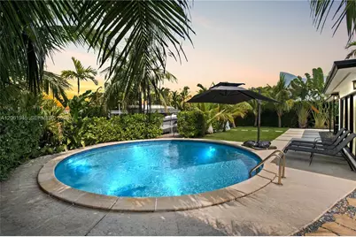 12906 Cherry Rd, North Miami, FL 33181 - Photo 3