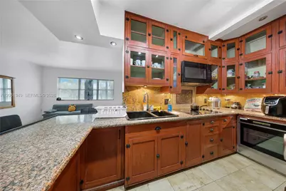 1289 Marseille Dr #45, Miami Beach, FL 33141 - Photo 1