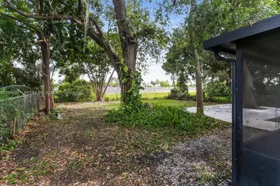3751 NW 9th Ct, Lauderhill, FL 33311 - Photo 15