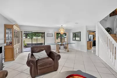 1580 SW 87th Ter, Pembroke Pines, FL 33025 - Photo 7