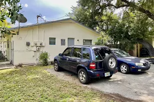 274 SW 9th St, Dania Beach, FL 33004 - Photo 35