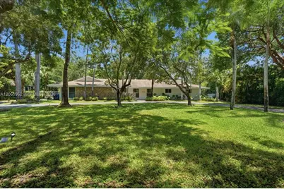 12365 SW 60th Ct, Pinecrest, FL 33156 - Photo 1