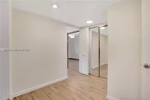 345 Ocean Dr, Miami Beach, FL 33139 - Photo 5