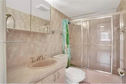 345 Ocean Dr #302, Miami Beach, FL 33139 - Photo 7