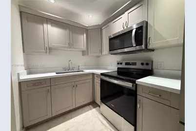 2520 NW 155th St, Miami Gardens, FL 33054 - Photo 5