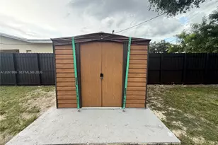 2520 NW 155th St, Miami Gardens, FL 33054 - Photo 25