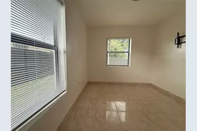 2520 NW 155th St, Miami Gardens, FL 33054 - Photo 17