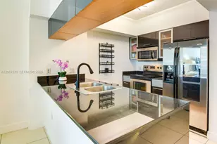 1750 N Bayshore Dr, Miami, FL 33132 - Photo 9