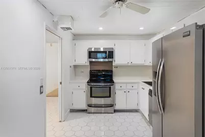 4030 W Palm Aire Dr #407, Pompano Beach, FL 33069 - Photo 1