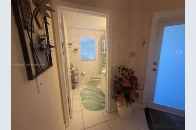 16836 SW 1st Pl, Pembroke Pines, FL 33027 - Photo 13