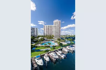 2500 Parkview Dr #1117, Hallandale Beach, FL 33009 - Photo 23