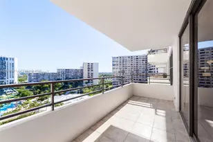2500 Parkview Dr, Hallandale Beach, FL 33009 - Photo 7