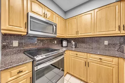 2240 N Cypress Bend Dr #204, Pompano Beach, FL 33069 - Photo 13