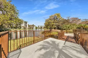 2240 N Cypress Bend Dr, Pompano Beach, FL 33069 - Photo 35