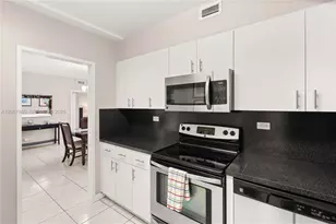 5601 Collins Ave, Miami Beach, FL 33140 - Photo 3