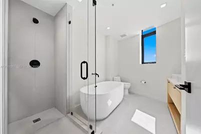 2688 SW 25th Ave, Miami, FL 33133 - Photo 9