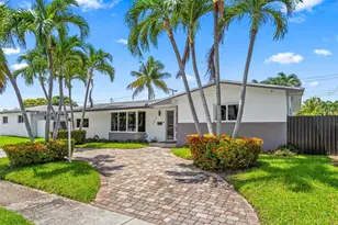 1871 NE 186th St, North Miami Beach, FL 33179 - Photo 3