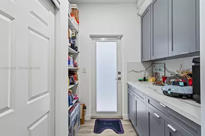 1871 NE 186th St, North Miami Beach, FL 33179 - Photo 19