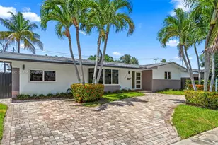 1871 NE 186th St, North Miami Beach, FL 33179 - Photo 3