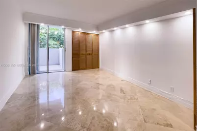 1670 Bay Rd #2D, Miami Beach, FL 33139 - Photo 9