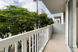 1670 Bay Rd, Miami Beach, FL 33139 - Photo 13