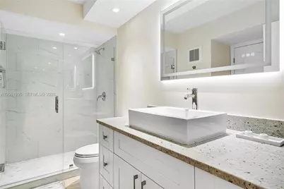 230 Lakeview Dr #106, Weston, FL 33326 - Photo 27