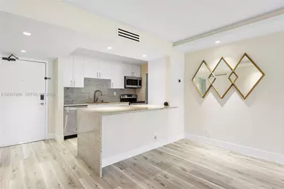 230 Lakeview Dr #106, Weston, FL 33326 - Photo 17