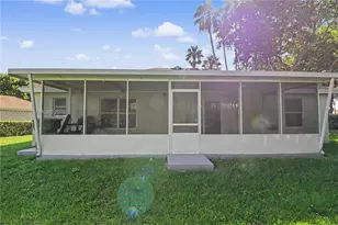 572 SE 18th Dr, Homestead, FL 33033 - Photo 25