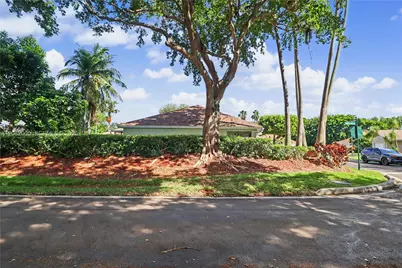 572 SE 18th Dr, Homestead, FL 33033 - Photo 27