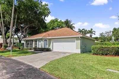 572 SE 18th Dr, Homestead, FL 33033 - Photo 29