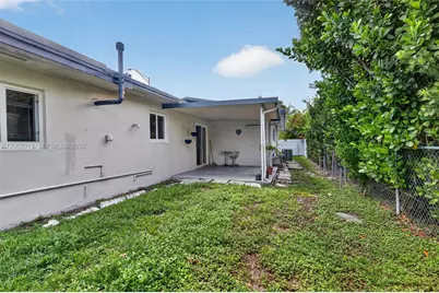 17200 NE 15th Ave, North Miami Beach, FL 33162 - Photo 39