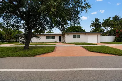 17200 NE 15th Ave, North Miami Beach, FL 33162 - Photo 1