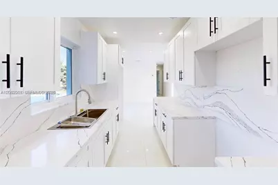 1749 SW 8th St, Homestead, FL 33030 - Photo 9