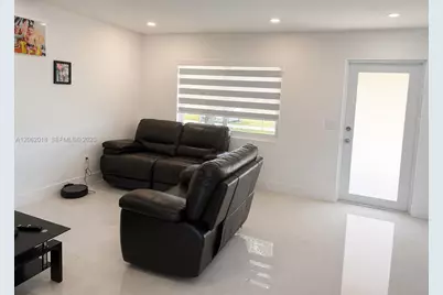 1749 SW 8th St, Homestead, FL 33030 - Photo 3
