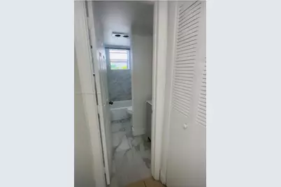 1100 NE 1st Ct #308, Hallandale Beach, FL 33009 - Photo 11