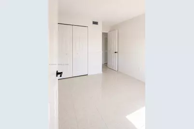 6095 W 18th Ave #S216, Hialeah, FL 33012 - Photo 13