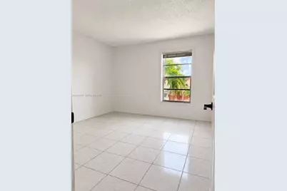 6095 W 18th Ave #S216, Hialeah, FL 33012 - Photo 15