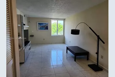 250 180th Dr #301, Sunny Isles Beach, FL 33160 - Photo 5