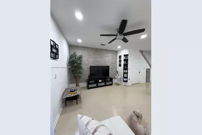 541 Princess Dr, Margate, FL 33068 - Photo 9