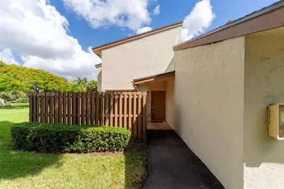 11411 SW 109th Rd #50Y, Miami, FL 33176 - Photo 1