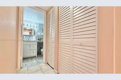 1830 Dixieanna St #603, Hollywood, FL 33020 - Photo 9