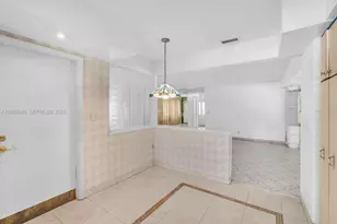 861 Holly Ln, Plantation, FL 33317 - Photo 13