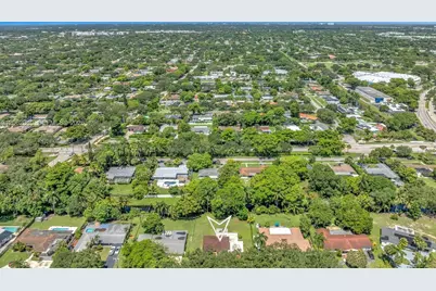 861 Holly Ln, Plantation, FL 33317 - Photo 33