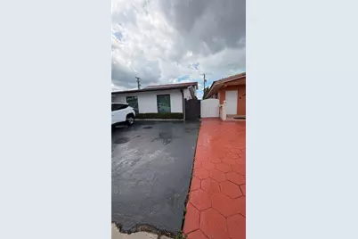 10370 SW 24th St #B, Miami, FL 33165 - Photo 1