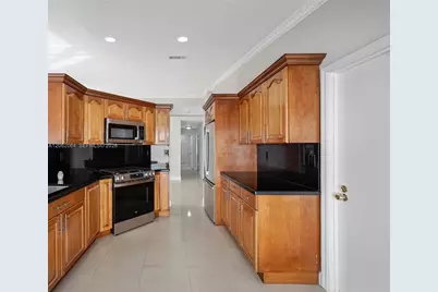19081 NW 77th Ct #1, Hialeah, FL 33015 - Photo 11