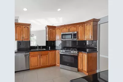 19081 NW 77th Ct #1, Hialeah, FL 33015 - Photo 9