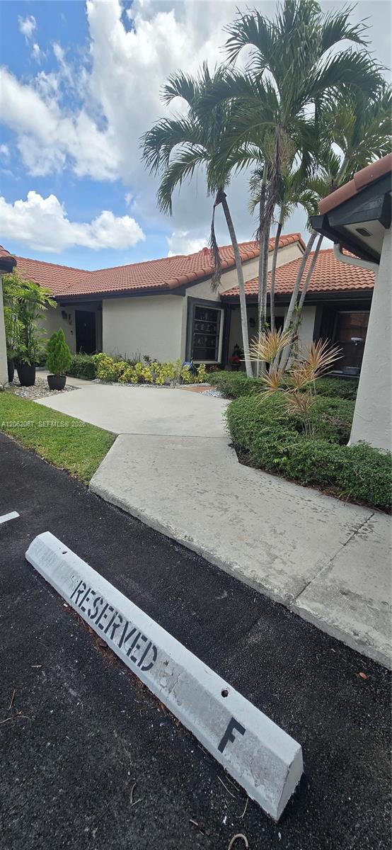 4844 SW 152nd Ct #F-37 - 4844 SW 152nd Ct #F-37, Miami, FL 33185 Luxury Property | Jose Angel Pina